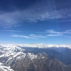 Verortung via Georeferenzierung der Kamera: Aufgenommen in der Nähe von Bezirk Bellinzona, Schweiz in 3200 Meter